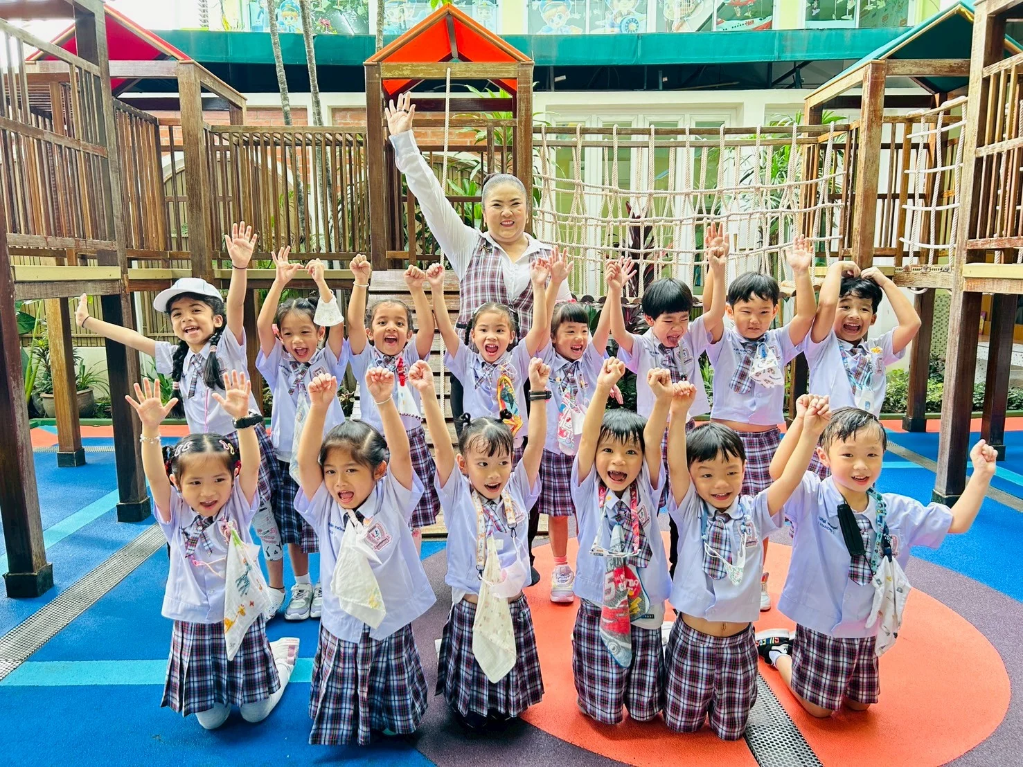 Teaching and Learning - LINE_ALBUM_ศูนย์การเรียนรู้ MRTA🚝🚝🚝📚_250820_2