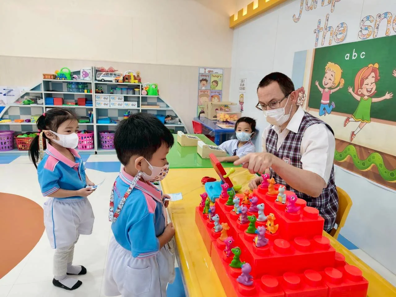 Bilingual Program - LINE_ALBUM_ชดเชยSEEng1 K1.Ba-Ch-Pa-Pre-K_250825_1